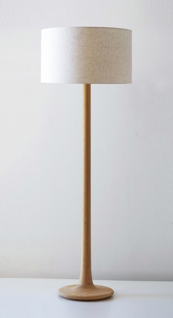 Lampara de Pie - Kohen Iluminacion