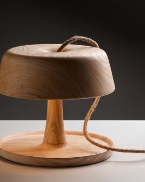Lampara de Mesa – Kohen Iluminacion