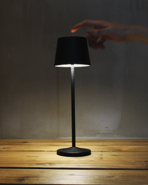 Lampara de Mesa – Kohen Iluminacion