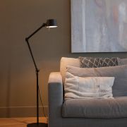 Lámpara de Pie Bolt Floor 2Arm Sidefit TONONE · Kohen Iluminación