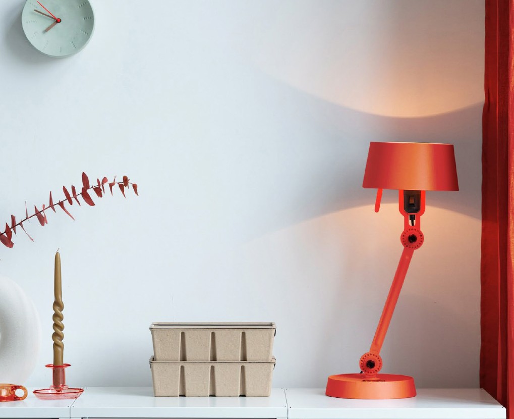 Lámpara de Mesa TONONE Bolt Table Small · Kohen Iluminación