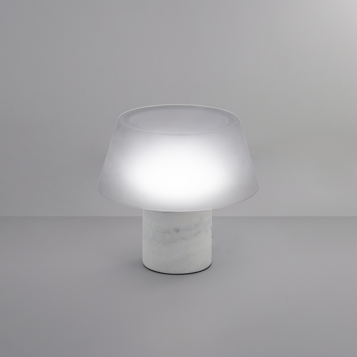 Lámpara de Mesa LED 26cm · Kohen Iluminación