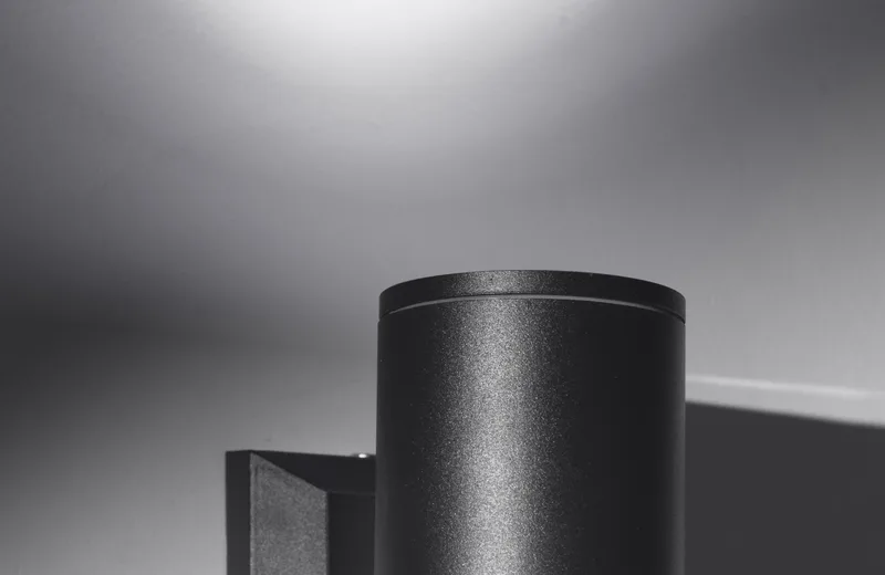 Aplique LED 35W 65 x 113 x 120 mm · Kohen Iluminación