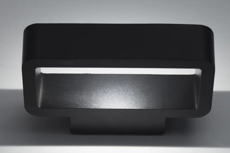 Aplique LED 3W 130 x 220 x 60 mm · Kohen Iluminación